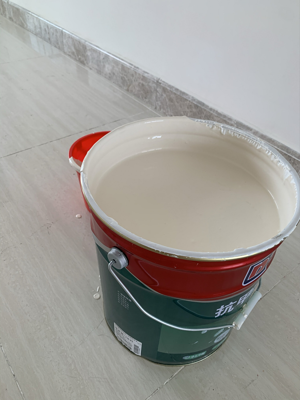 立邦乳胶漆|荷兰乳酪 乳胶漆用的是立邦的抗甲醛5合1,配色选的是荷兰