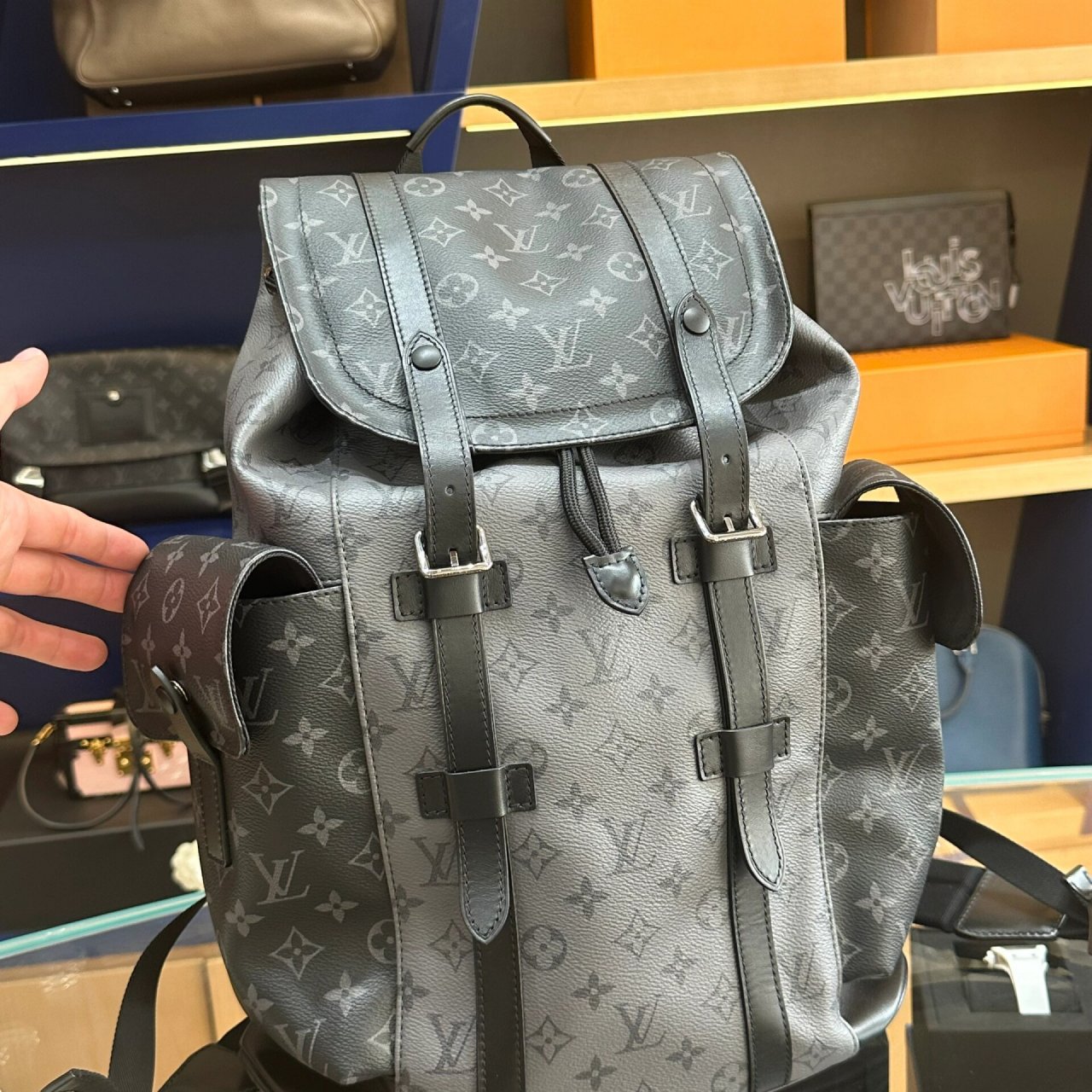 lv路易威登christoohermm双肩包 lv路易威登christophermm 黑色男士