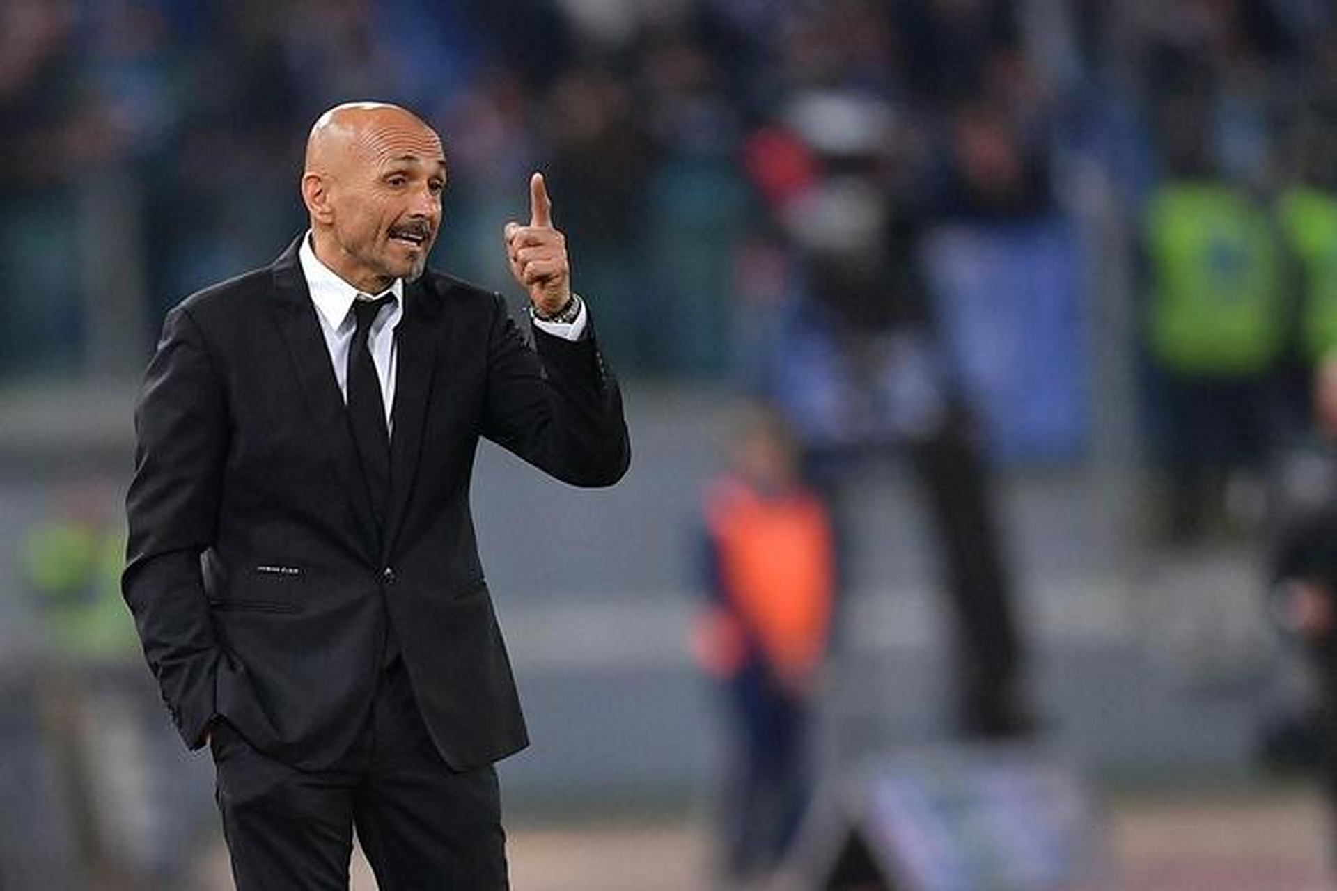 意大利足协18日宣布,任命斯帕莱蒂为国家队主教练,接替不久前辞职的