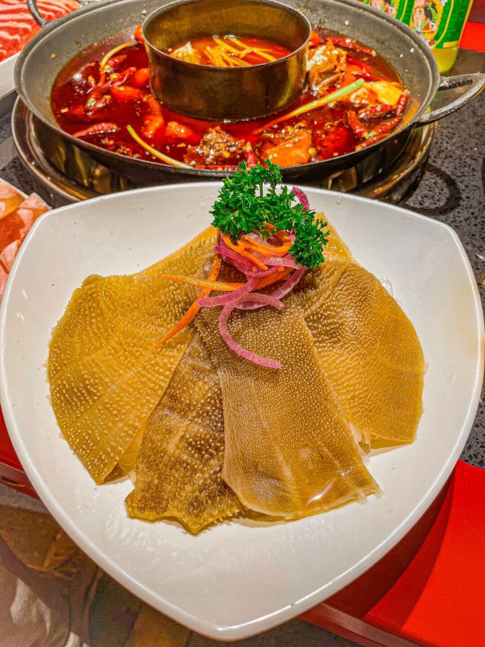 这么好吃的瓜娃子火锅,真的香惨了! 73跟好久不见的朋友吃顿饭吧!