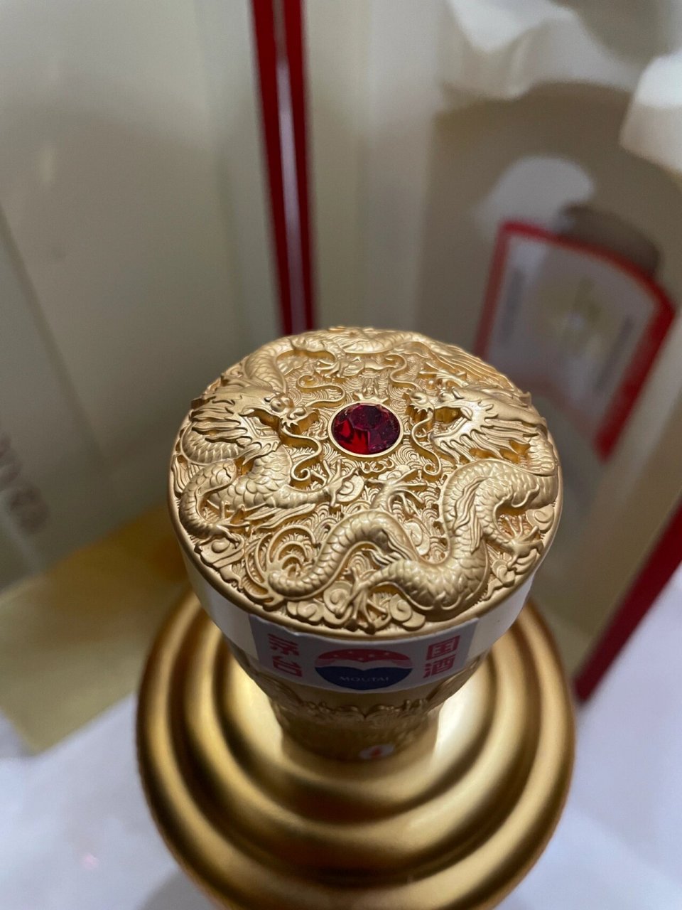 16年12斤飞天茅台 自带架子的超级大茅台!