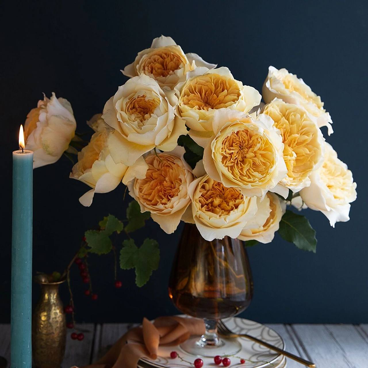 每天认识一种月季 朕去看看爱妃(艾菲)~ 艾菲effie是一款切花月季