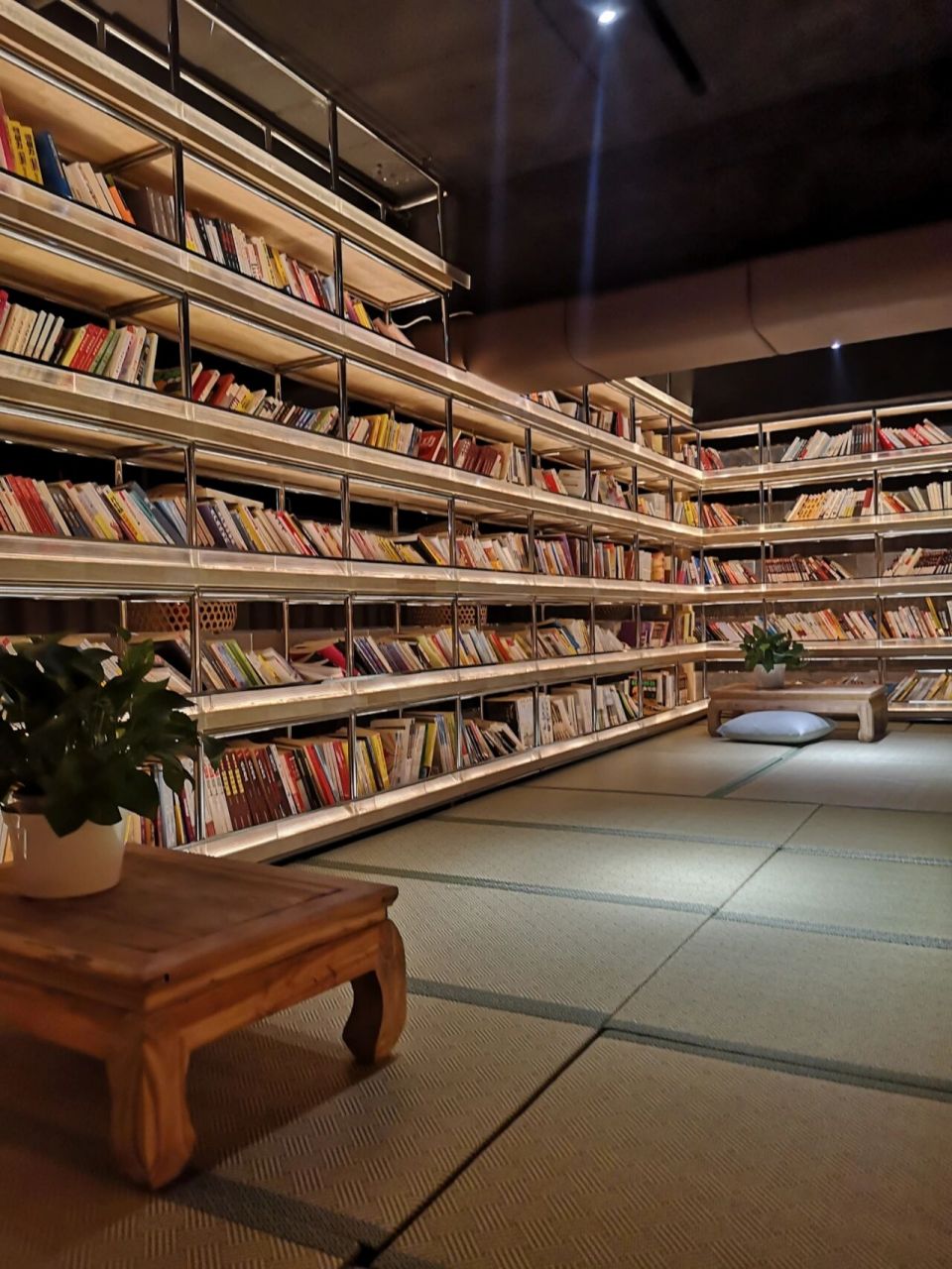 昌平休闲好去处—纳佳汇汤泉 昌平县城里的休闲好去处 环境不错,全部