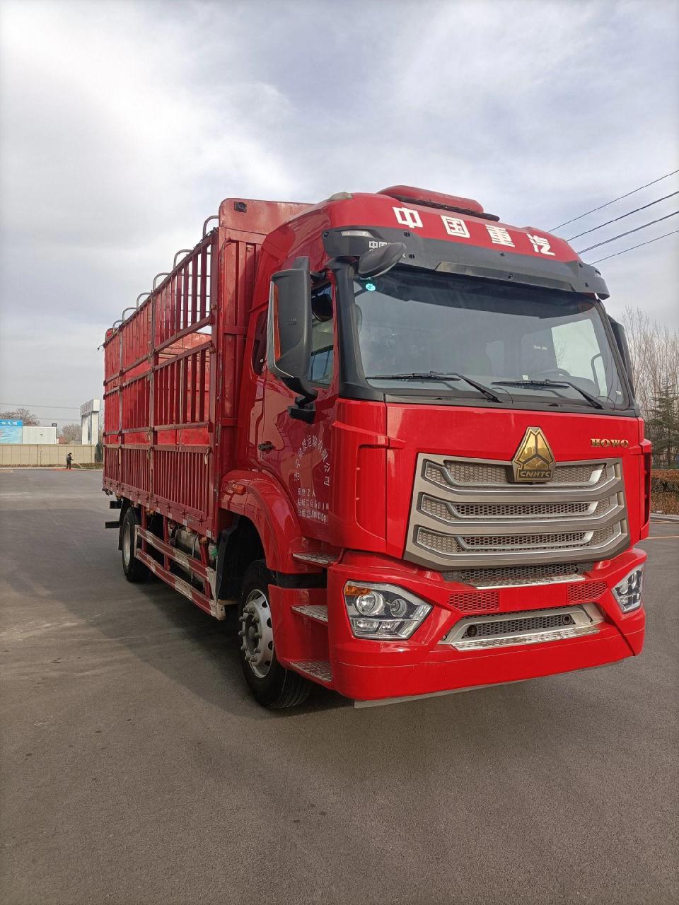 23年   国六     重汽豪沃   6.