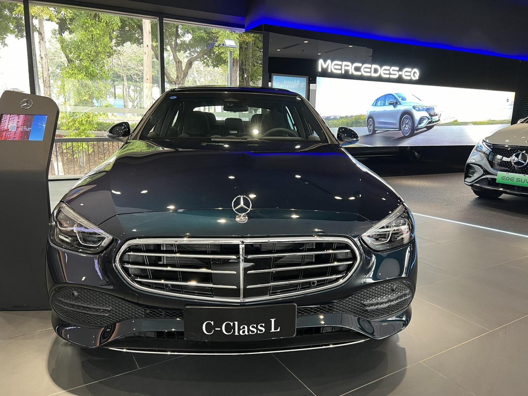 奔驰c直降综合优惠10万c350el c260l c200l 现车资源丰富,多色可选