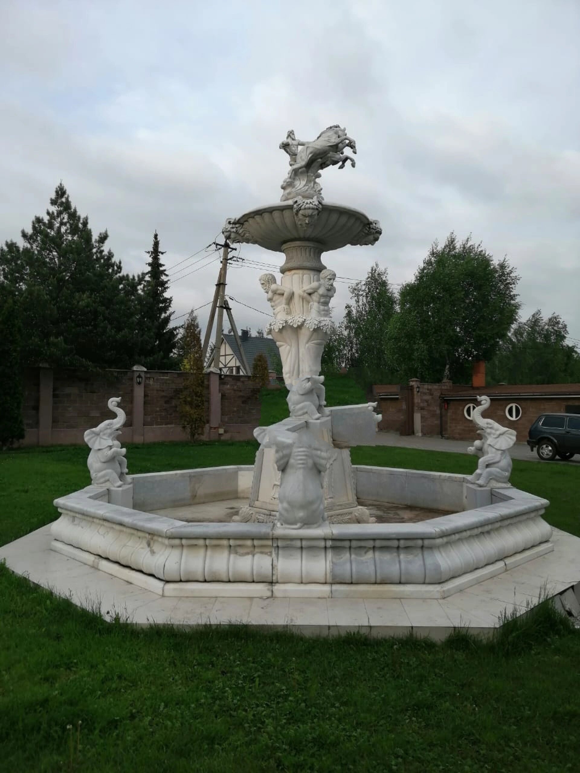 天然大理石喷泉,流水景观设计,石材水钵景观雕塑,一道靓丽的风景线