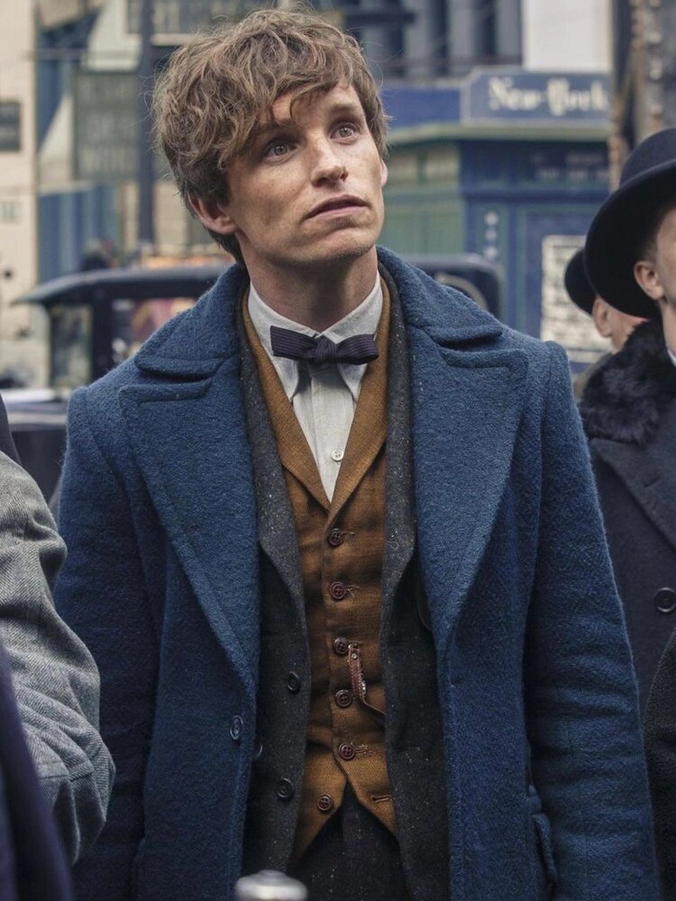 斯卡曼德,在神奇动物学方面有巨大的贡献,于1979年被授予梅林爵士团