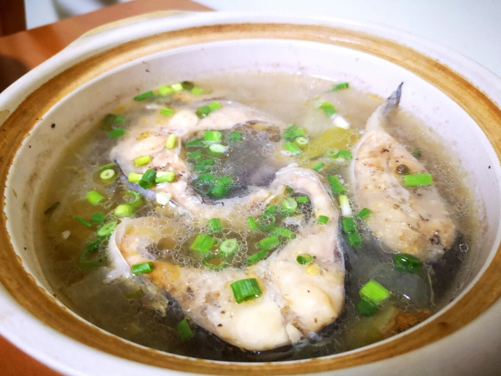 菜谱 清炖清江鱼 暖暖的清香～ 87材料: 砂锅 清江鱼块300g 配菜