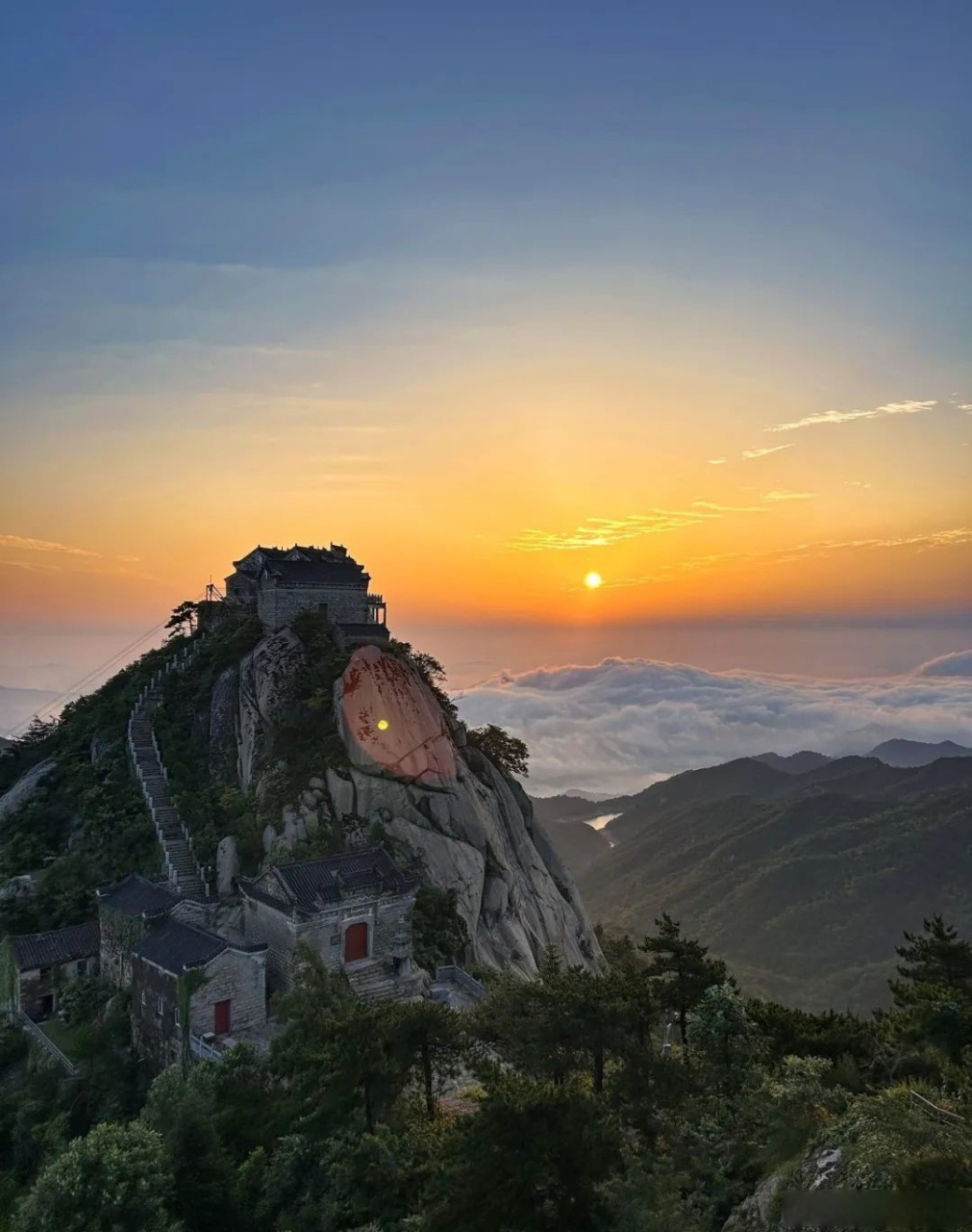 图说|新县:连康山冬日景色美#美在信阳# (新县融媒体中心)