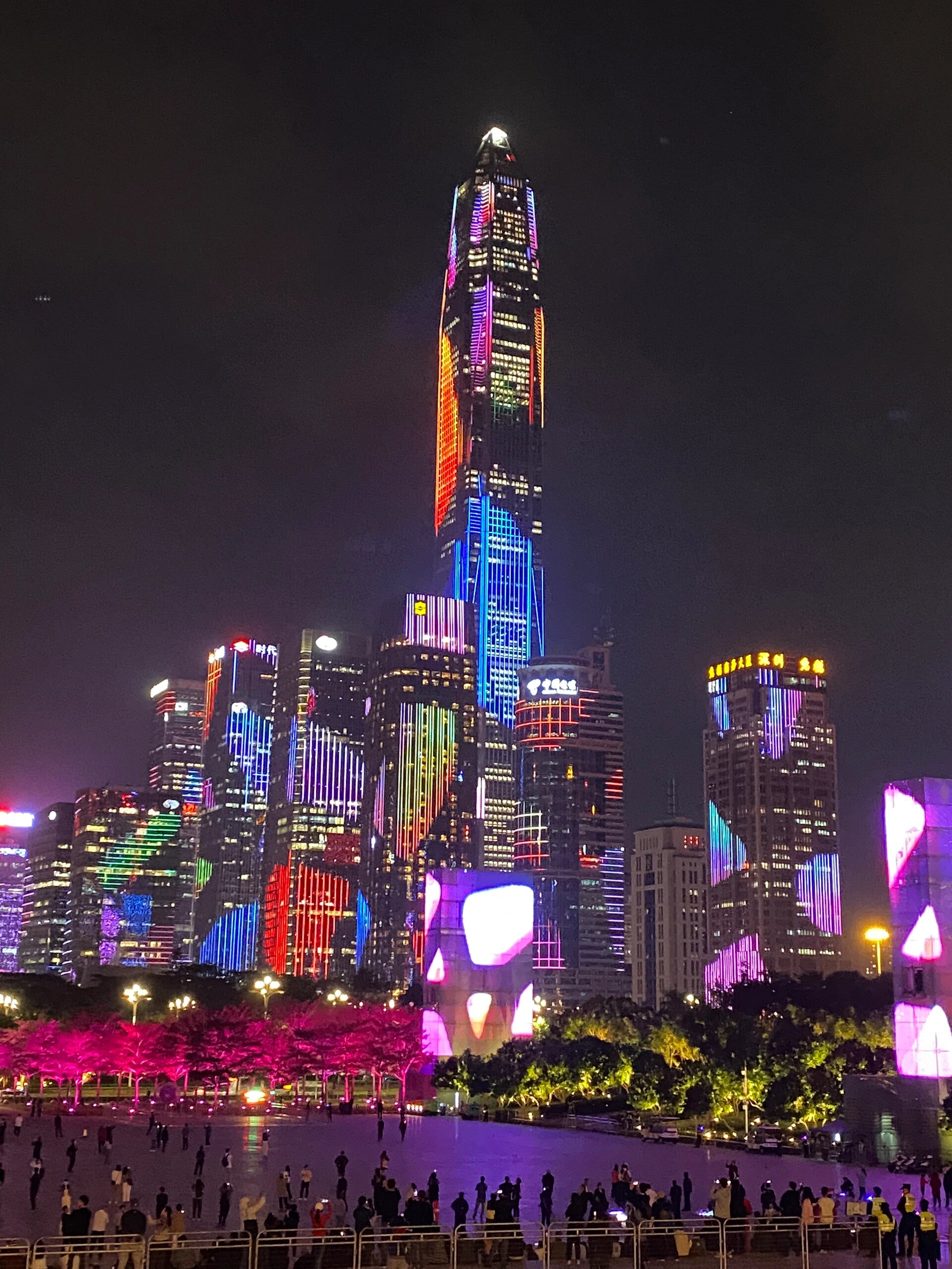 深圳市民中心跨年.元旦灯光秀来啦!