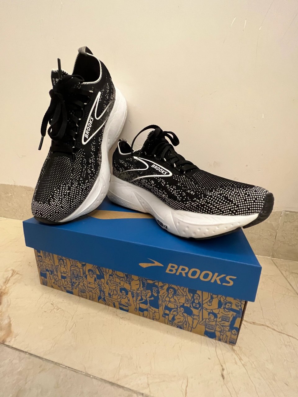 布鲁克斯甘油2195 中性跑鞋 73 能量顶级缓震 9369♂15dna