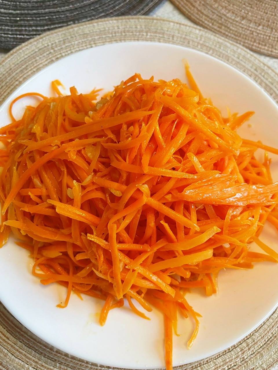 清炒胡萝卜丝,好吃又营养,做法非常简单!