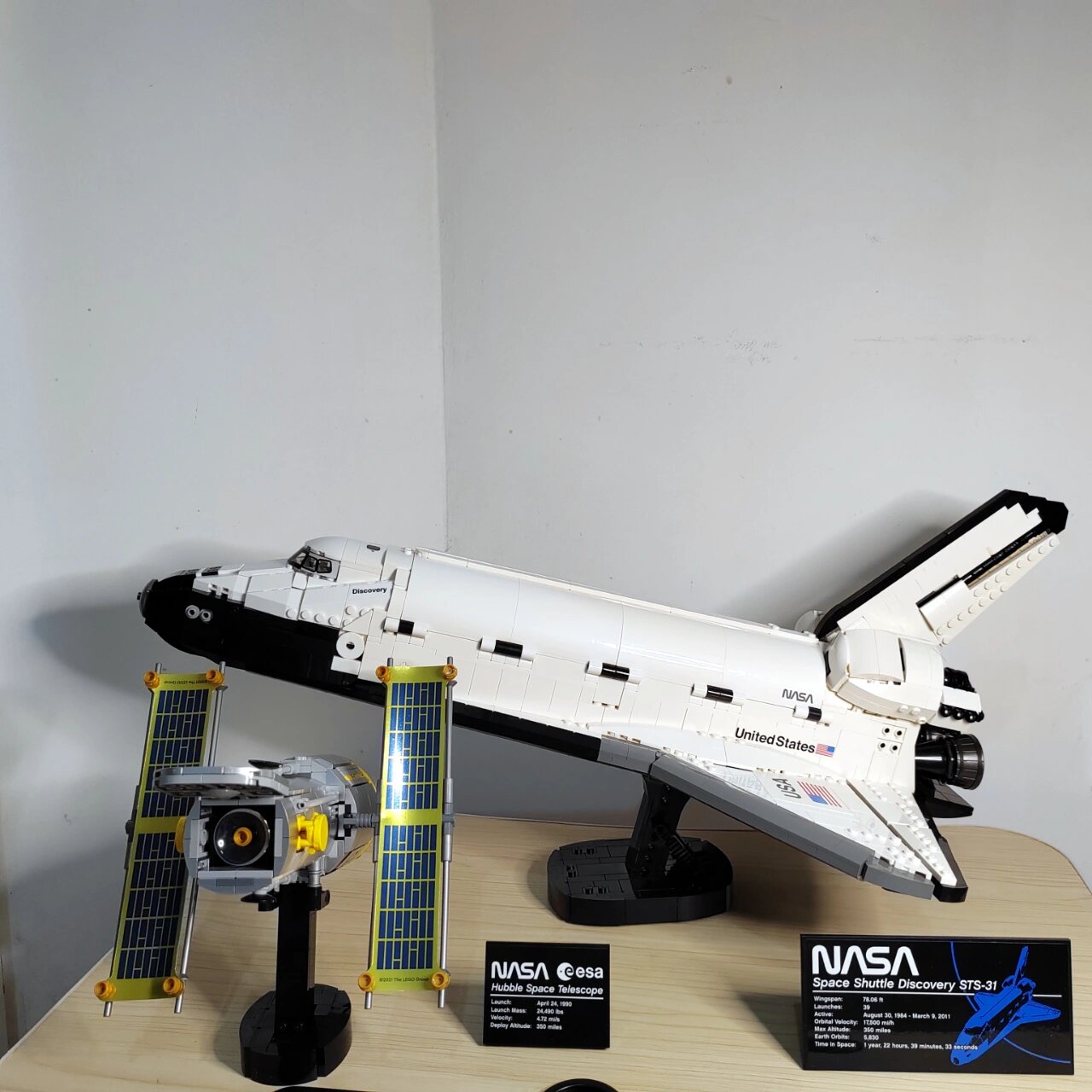 乐高10283 发现号航天飞机