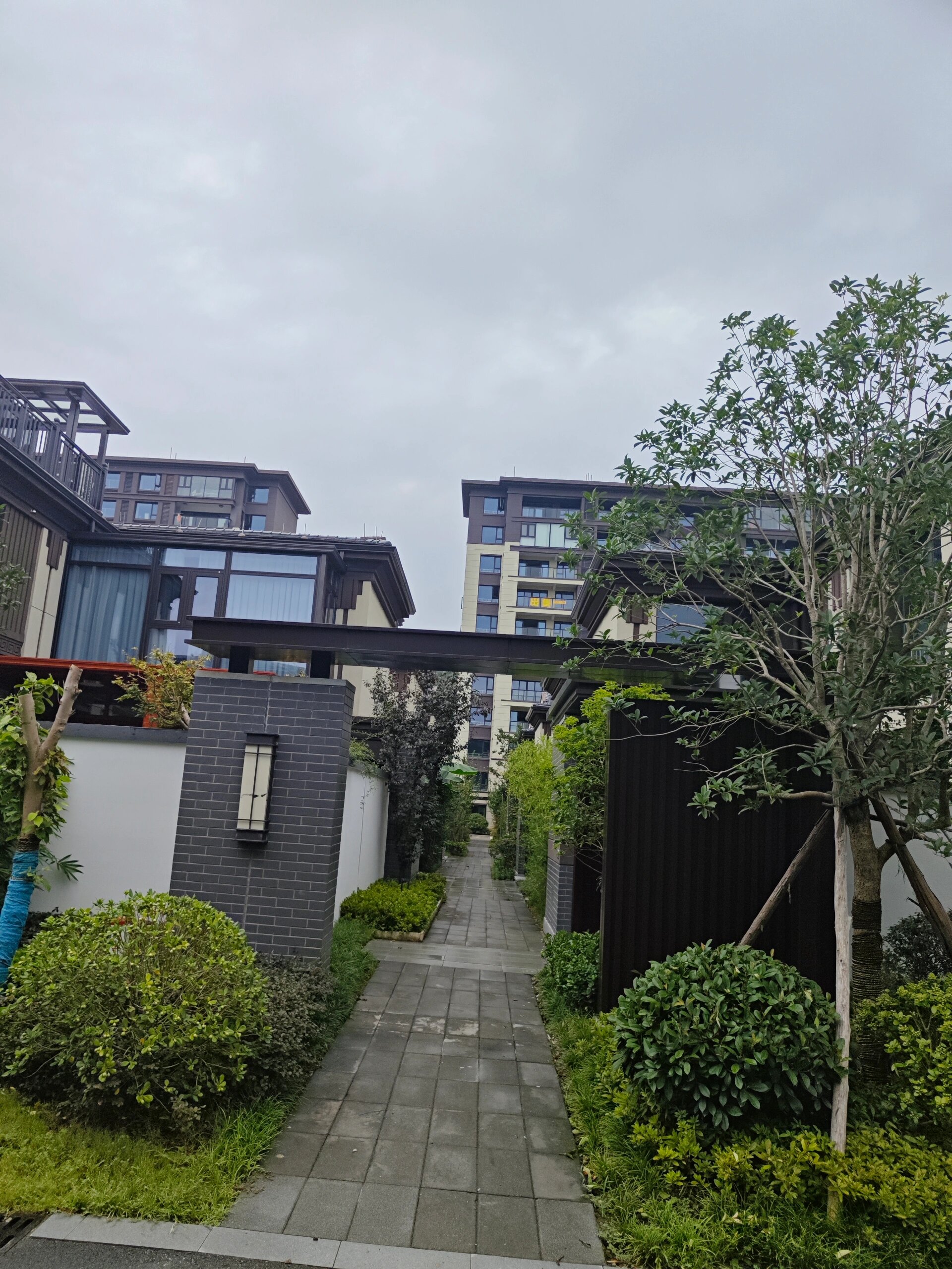 湾里院子别墅区 每周工地抽查,不得不说这里风景挺不错的