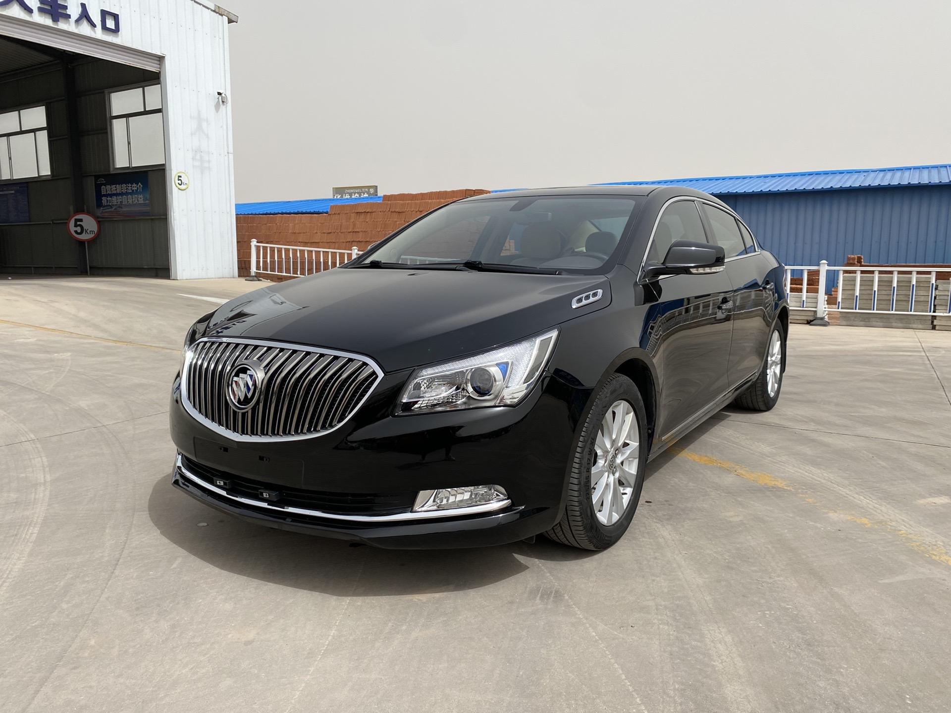 新到16年别克君越!2.4自动领先版!个人一手车!真皮电动座椅!全景天窗!