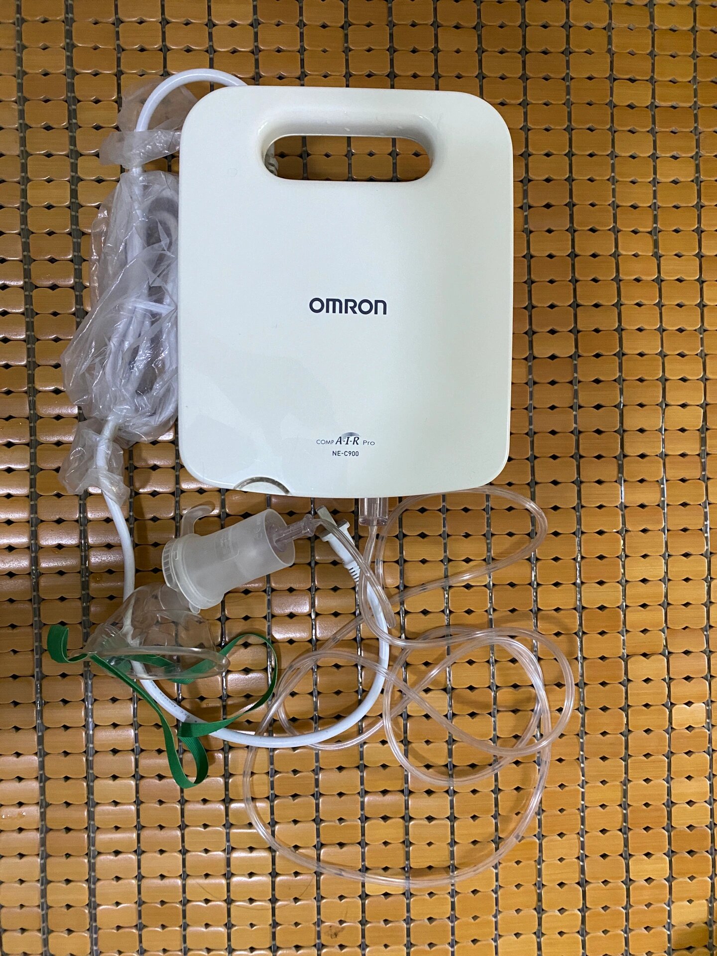 欧姆龙儿童雾化器,搬家闲置出 欧姆龙儿童雾化器c900,搬家出,小孩小