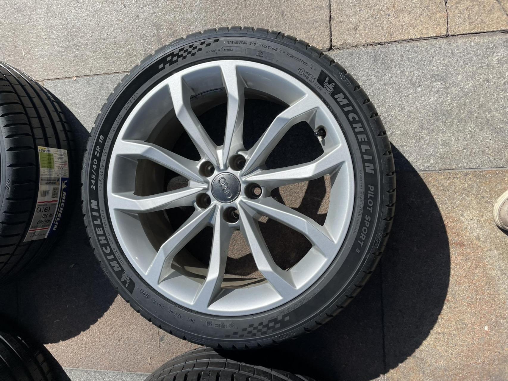 奥迪a4l更换米其林245/40zr18 ps5轮胎
