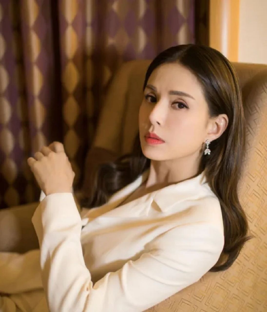 李若彤 李若彤(carman lee,1966年8月16日-),出生于中国香港,中国香港