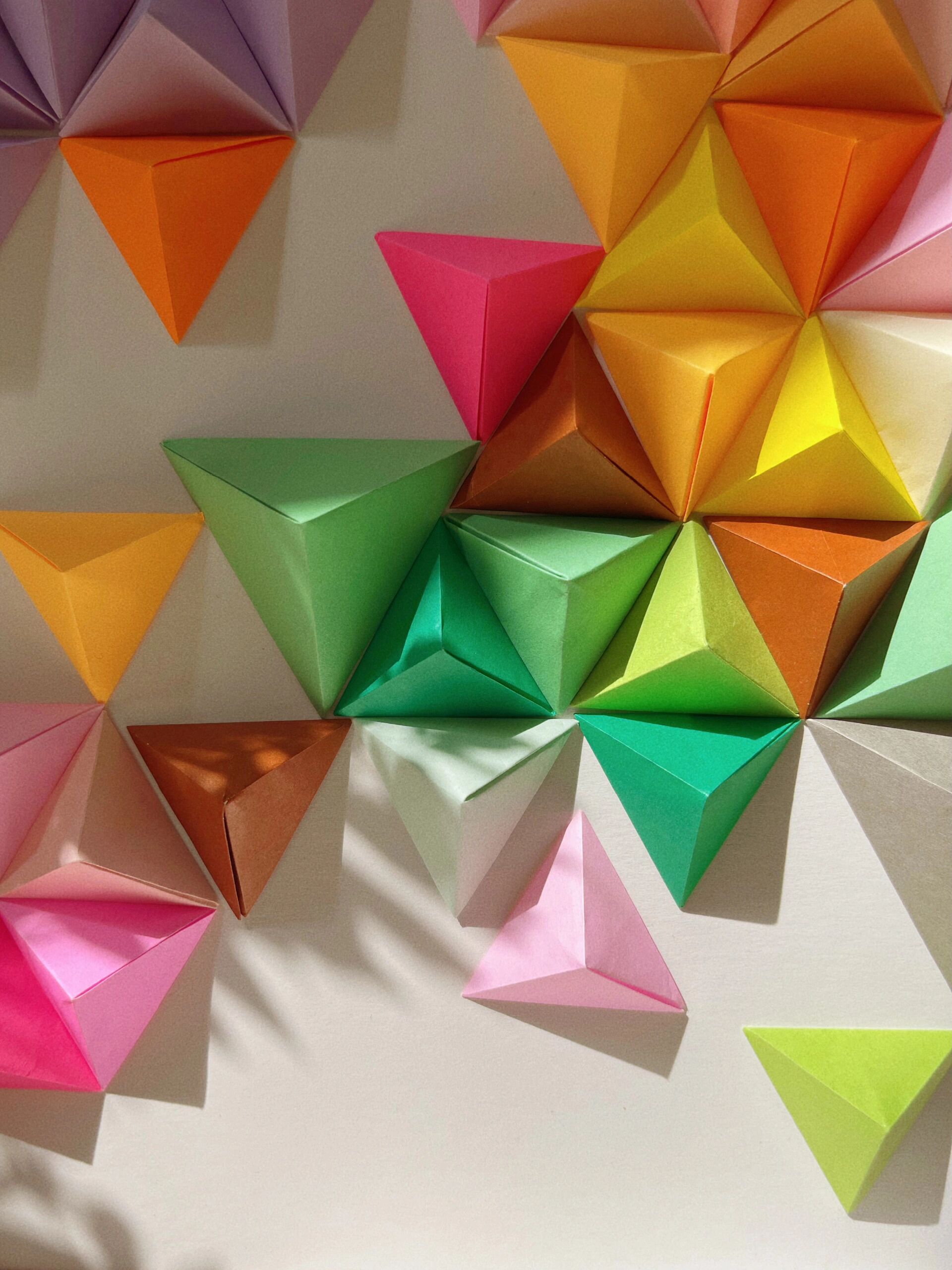 简易折纸丨幻彩立体三角丨几何纸艺装饰画 96 立体三角形,几何学中