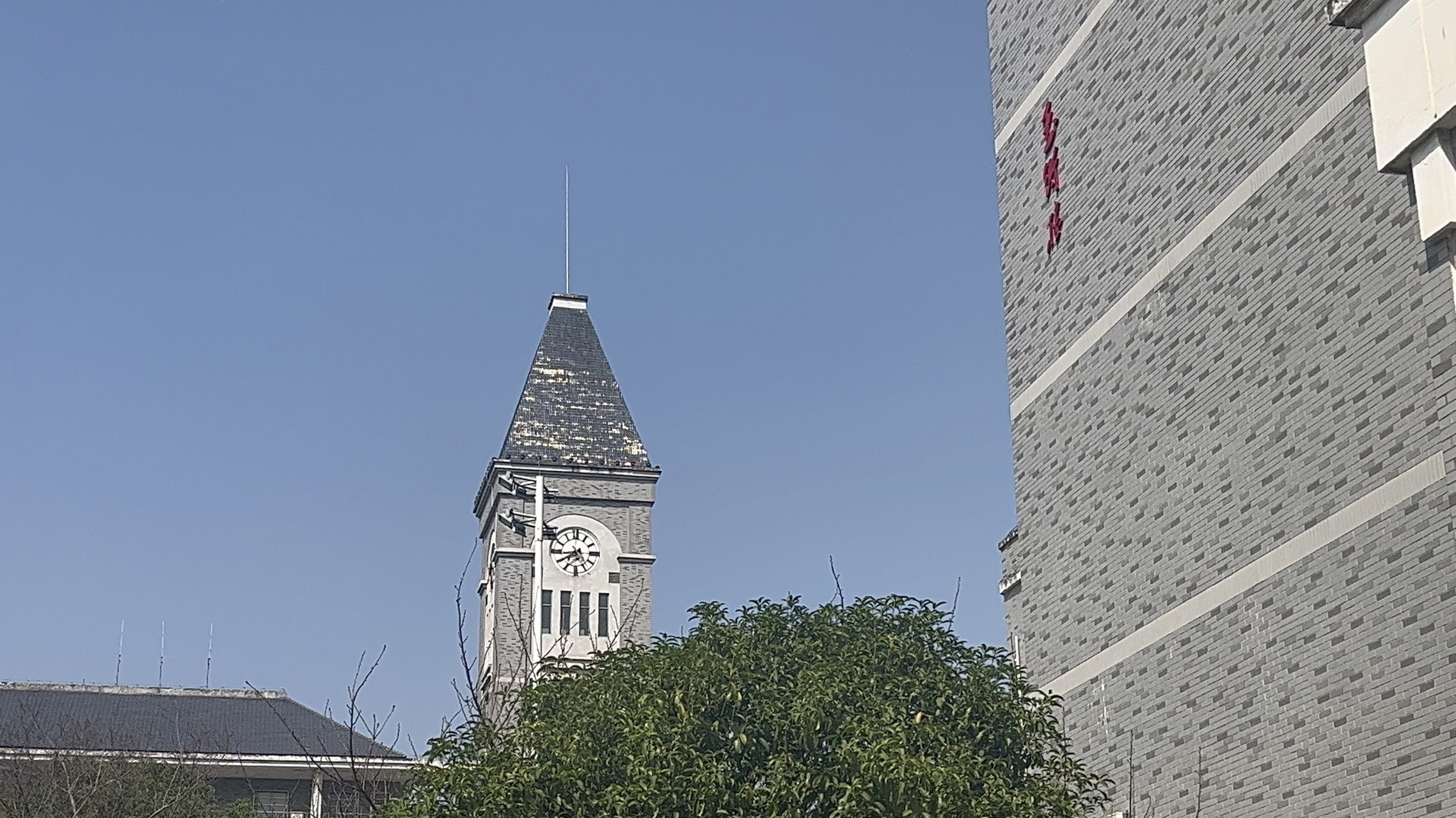 湖南第一师范学院 有很多很幽静的角落可以惬意的放松,像是充满秘密的