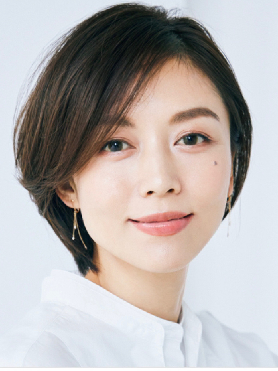 50岁显年轻的短发造型.