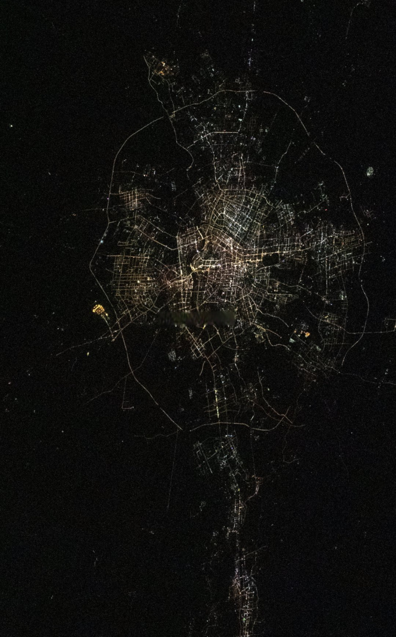空间站看中国夜景图片
