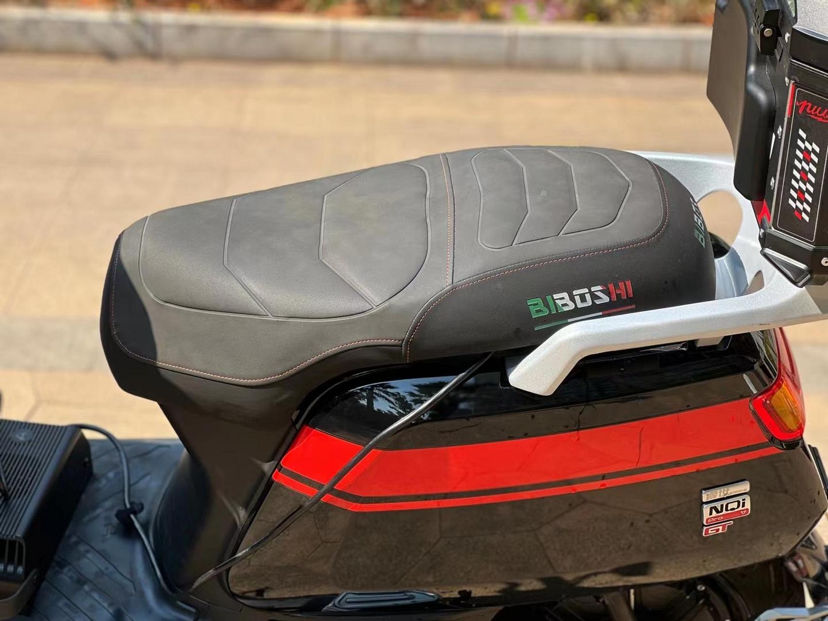 小牛电动 nqi gt ngt最顶配版本 新车21999 升级下来25000左右 现在