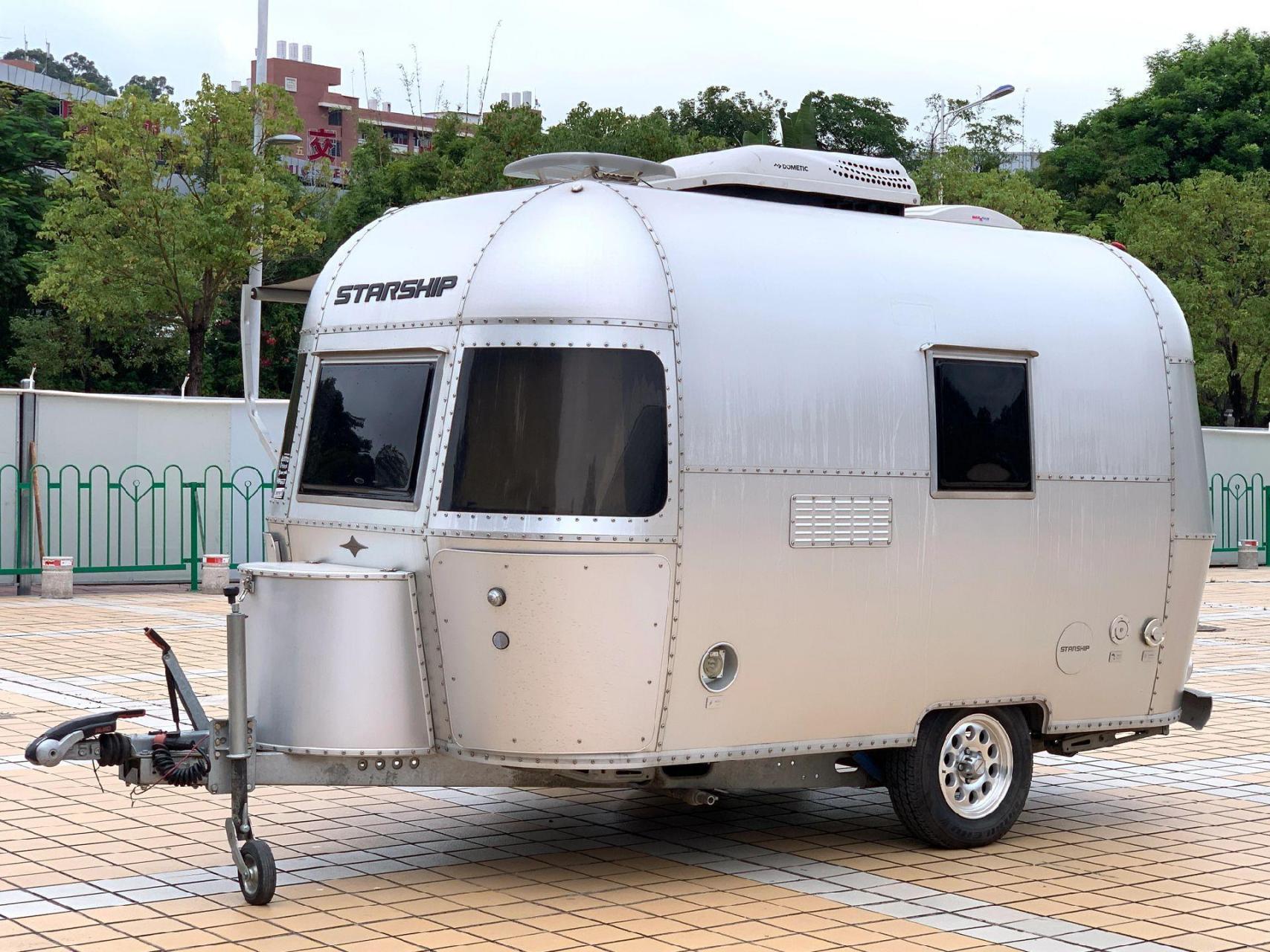 星舟四号拖挂房车,2019年4月上牌,全爱科底盘,全铝车身,200ah电池