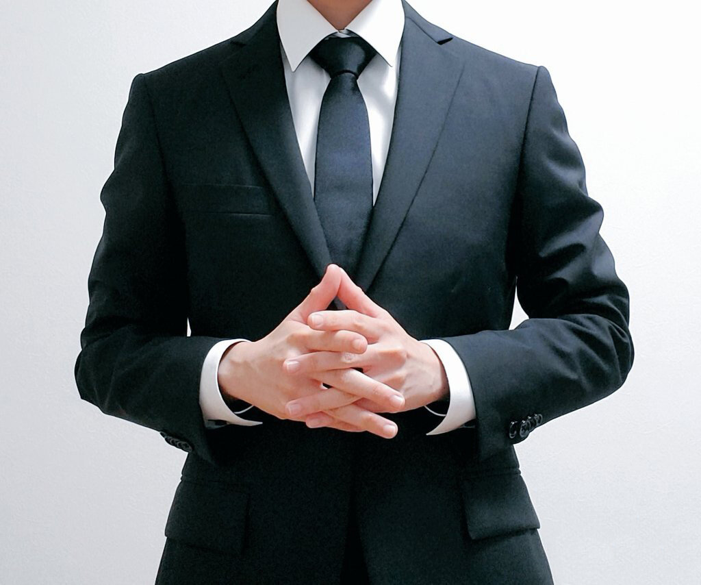 绘画参考丨一组帅气的西装人体动态素材