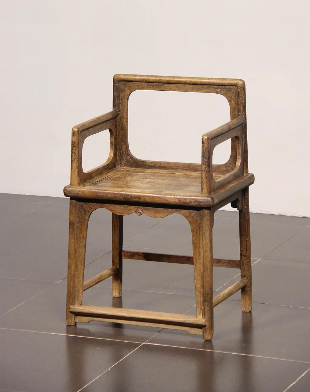 7415玫瑰椅起源于宋代,发展于明清家具,玫瑰椅的"玫瑰"并非象征