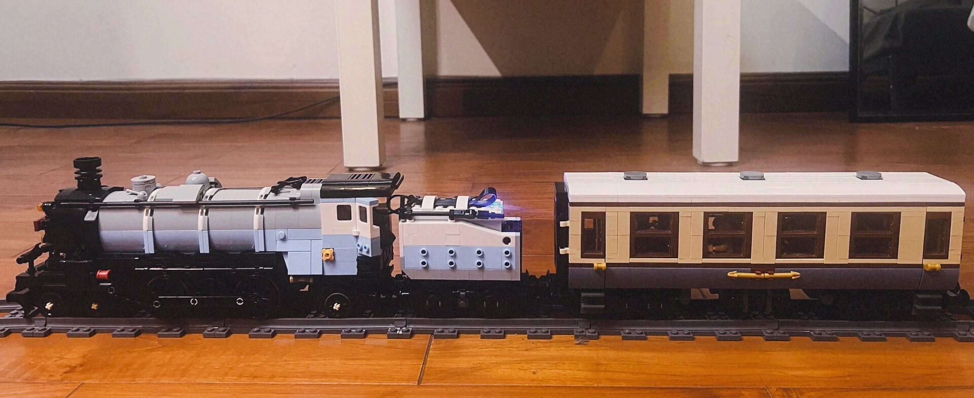 【乐高moc】马士基蓝蒸汽火车 实物版来了,还改了电动 过两天发跑起来