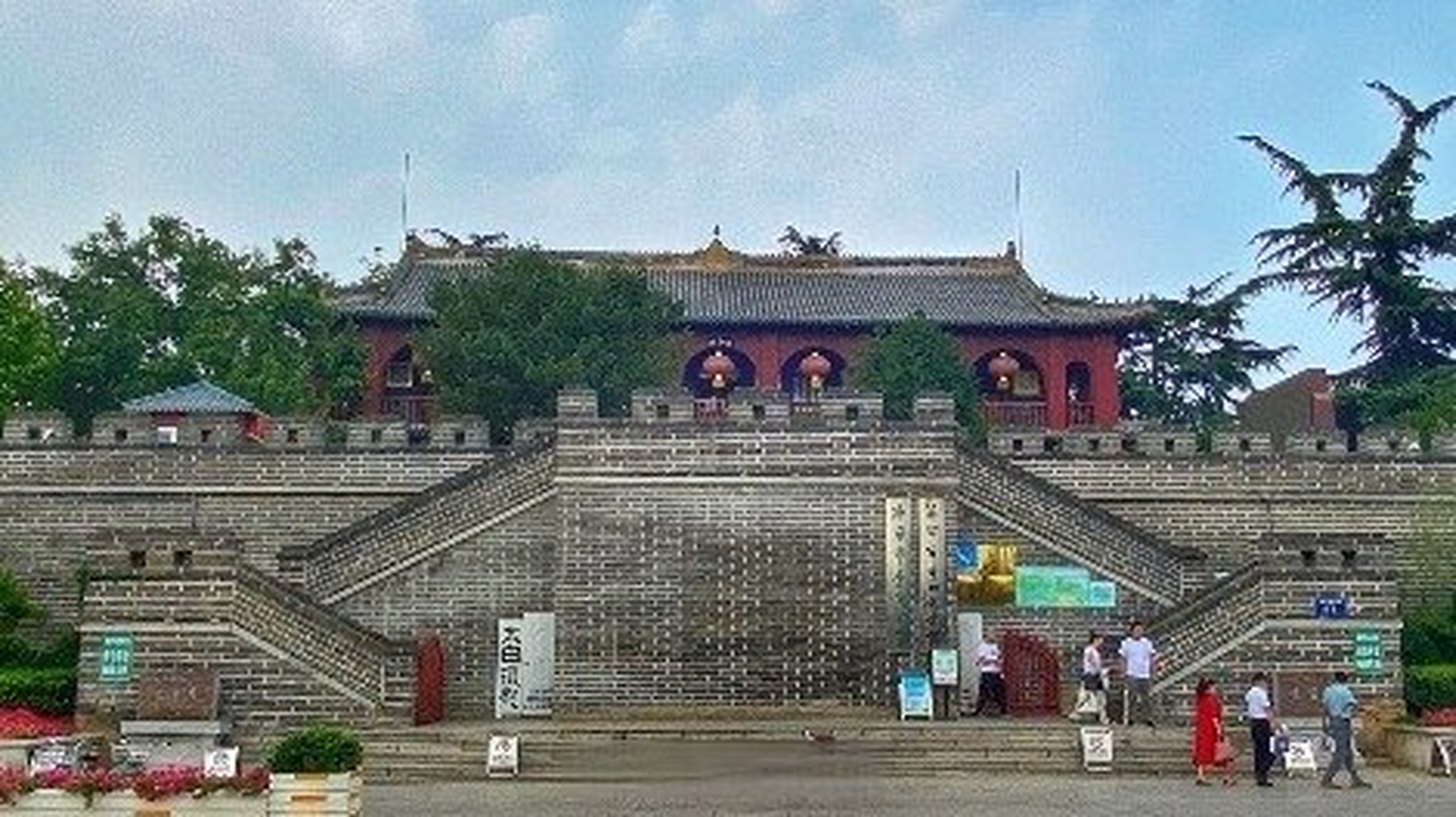 "电影《长安三万里》大火了,咱济宁有太白楼这么好的资源,应该借此