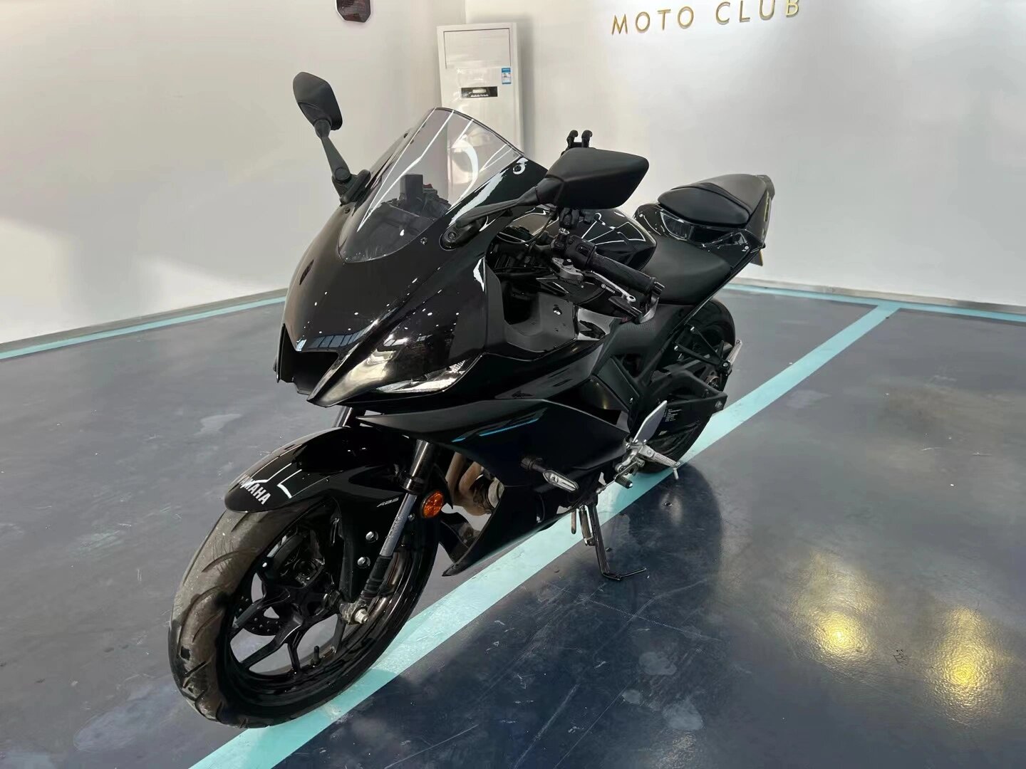 出售23年雅马哈r3 23年23款雅马哈r3 实表4700公里 无倒无摔无事故