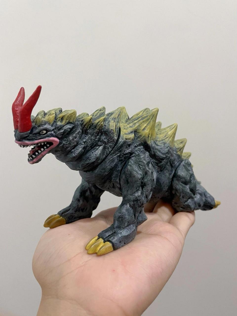 软胶重涂 哥尔赞 加库玛 分别在迪迦前两集登场,分享交流