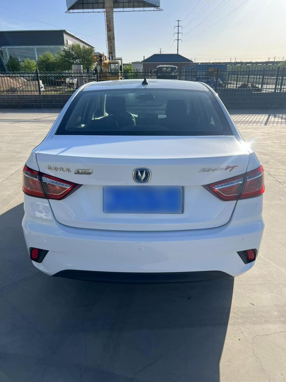 18年长安逸动dt  手动1.