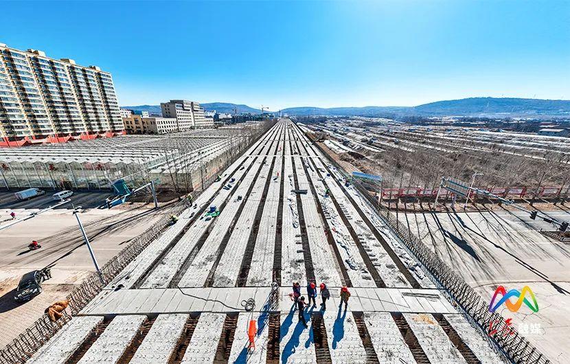 上党高架桥预计5月底具备通车条件】在上党经济技术开发区现代物流