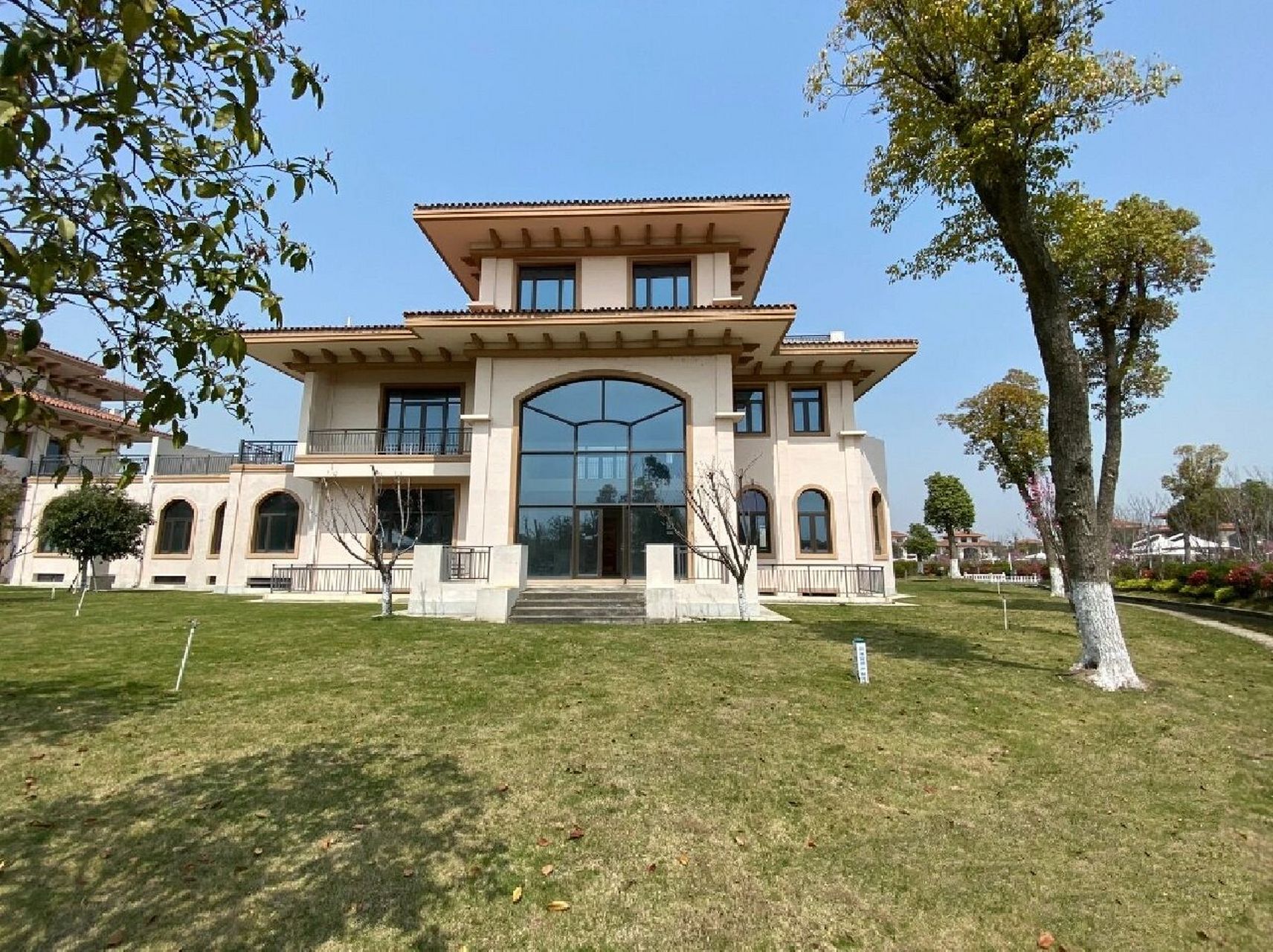 苏州吴江汾湖别墅推荐,花园500平 苏州吴江汾湖别墅推荐,宗地面积一亩