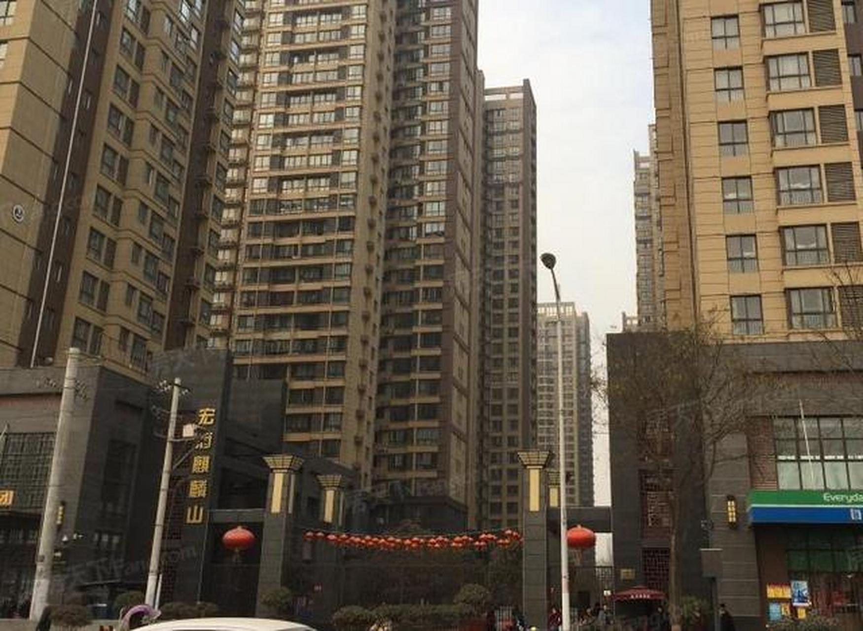 入住6年一直无房产证,网友反应自己是西安市宏府麒麟山小区二期业主