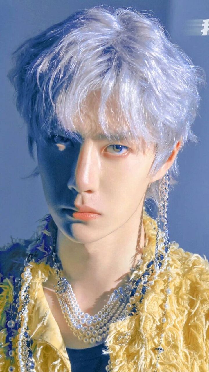 王一博的氛围感神图!