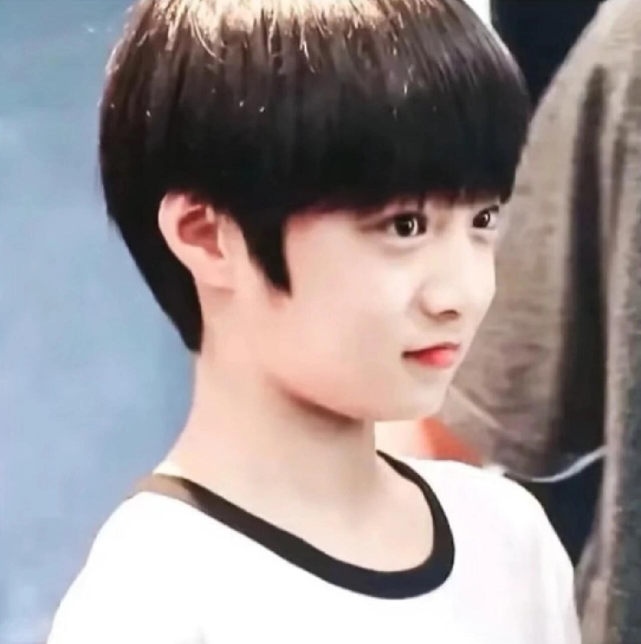 刘耀文幼儿时期可爱头像