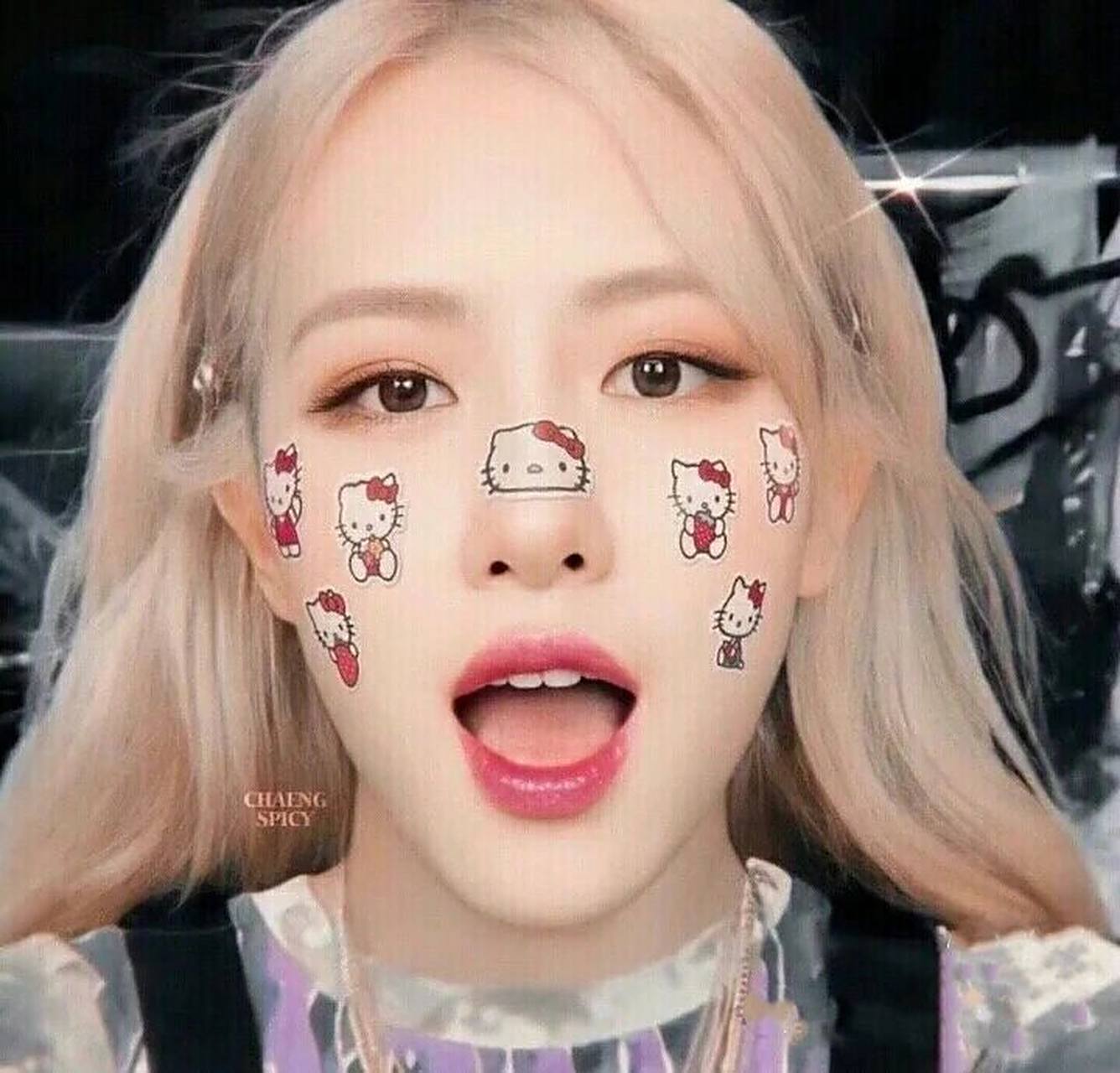 朴彩英rosé丨绝美头像 朴彩英是什么,是是初晨六点半的粉玫瑰,撒一点