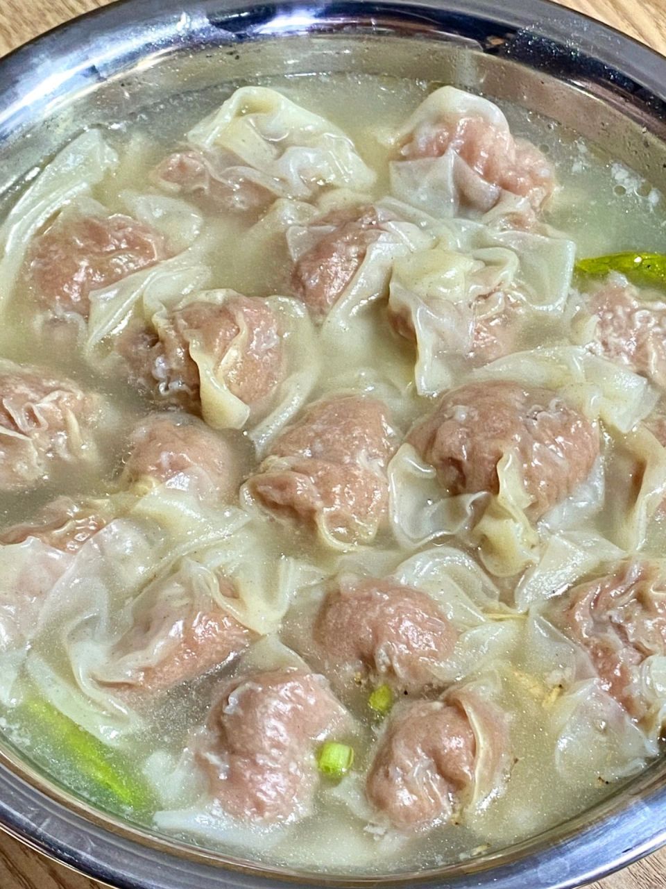 93大肉云吞是店里的招牌啦,云吞