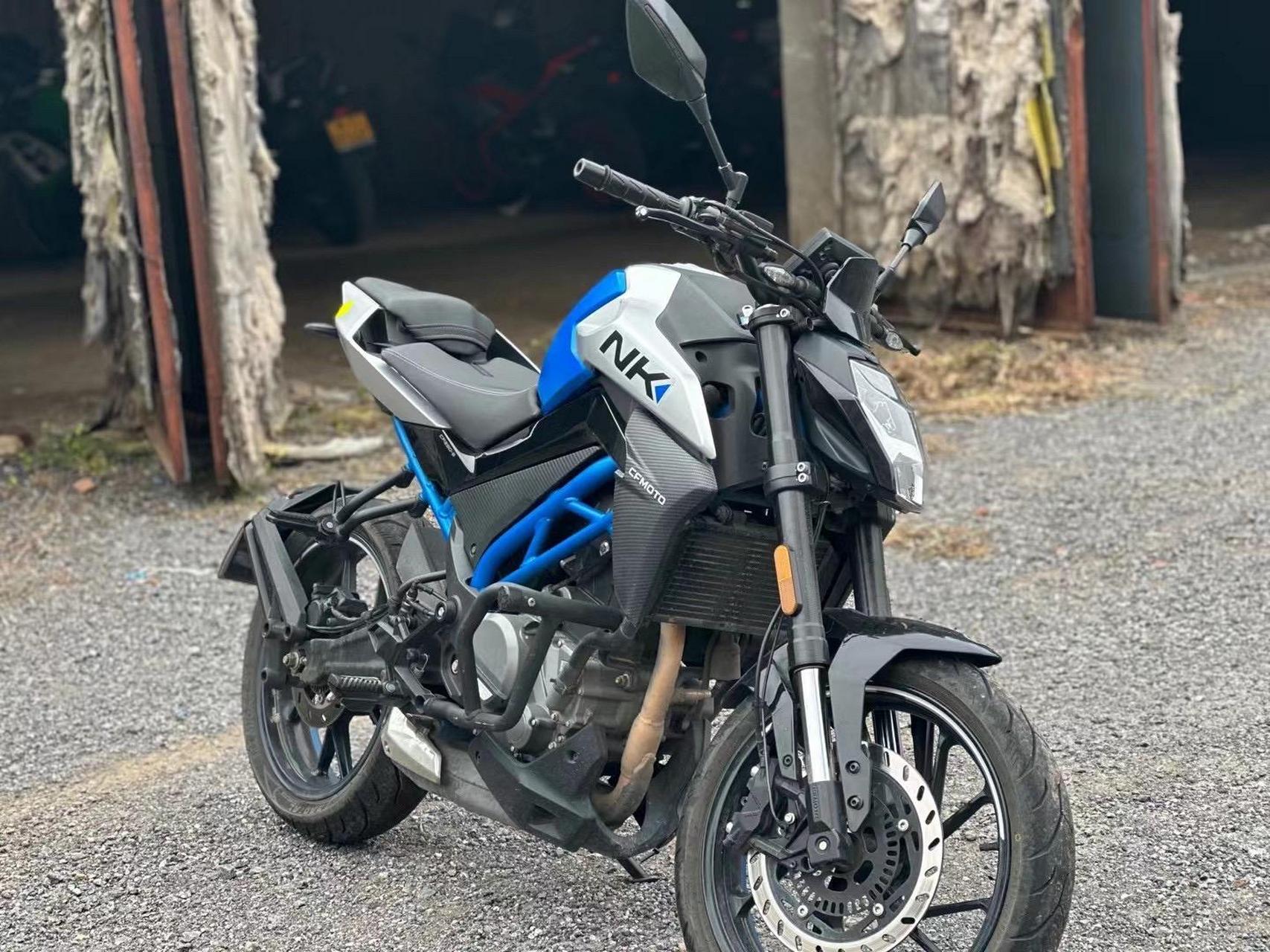 2022年新款春风nk250,可投屏可导航,可连接手机蓝牙,前后abs,两种动力