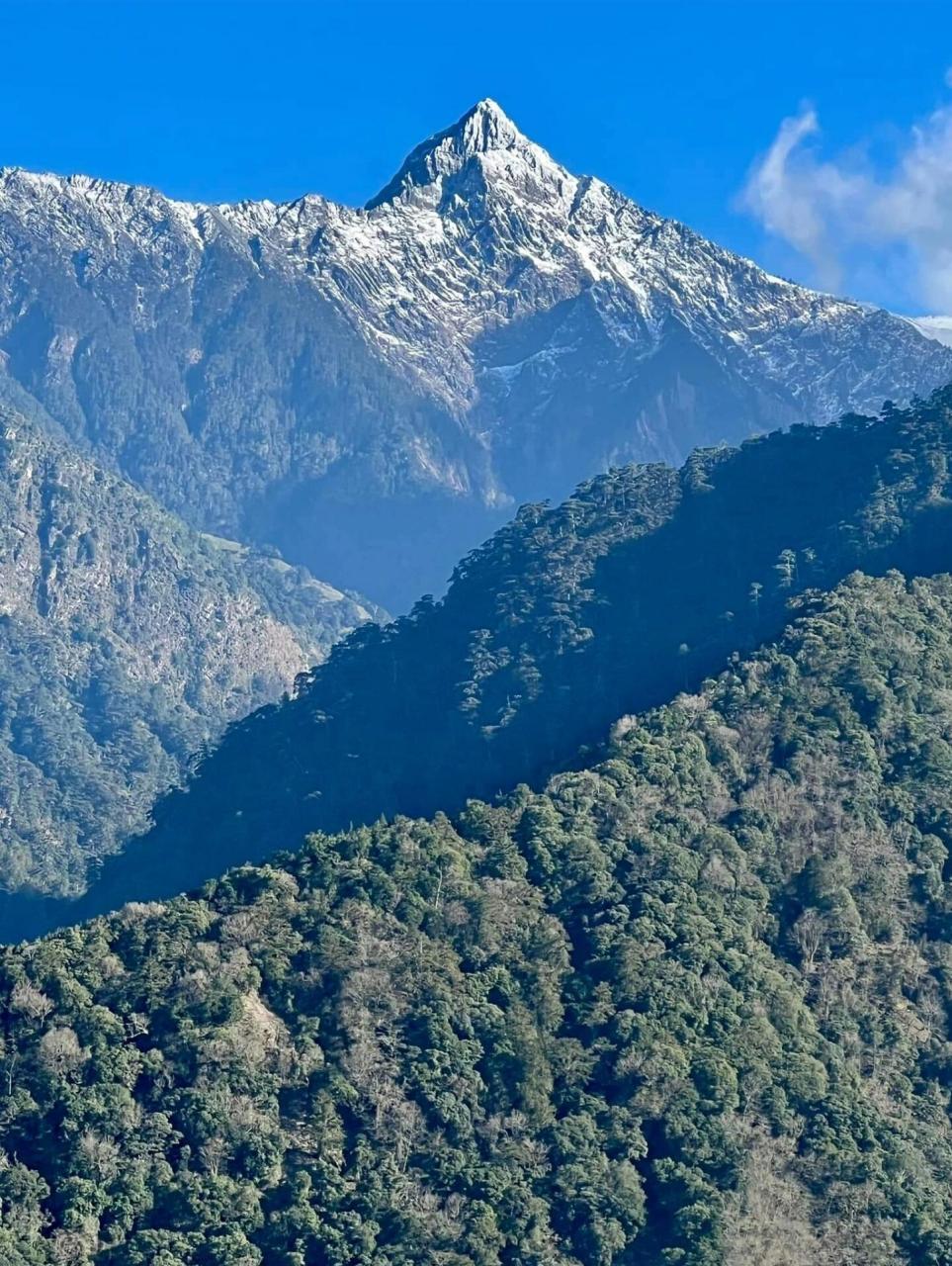 台湾玉山主峰图片