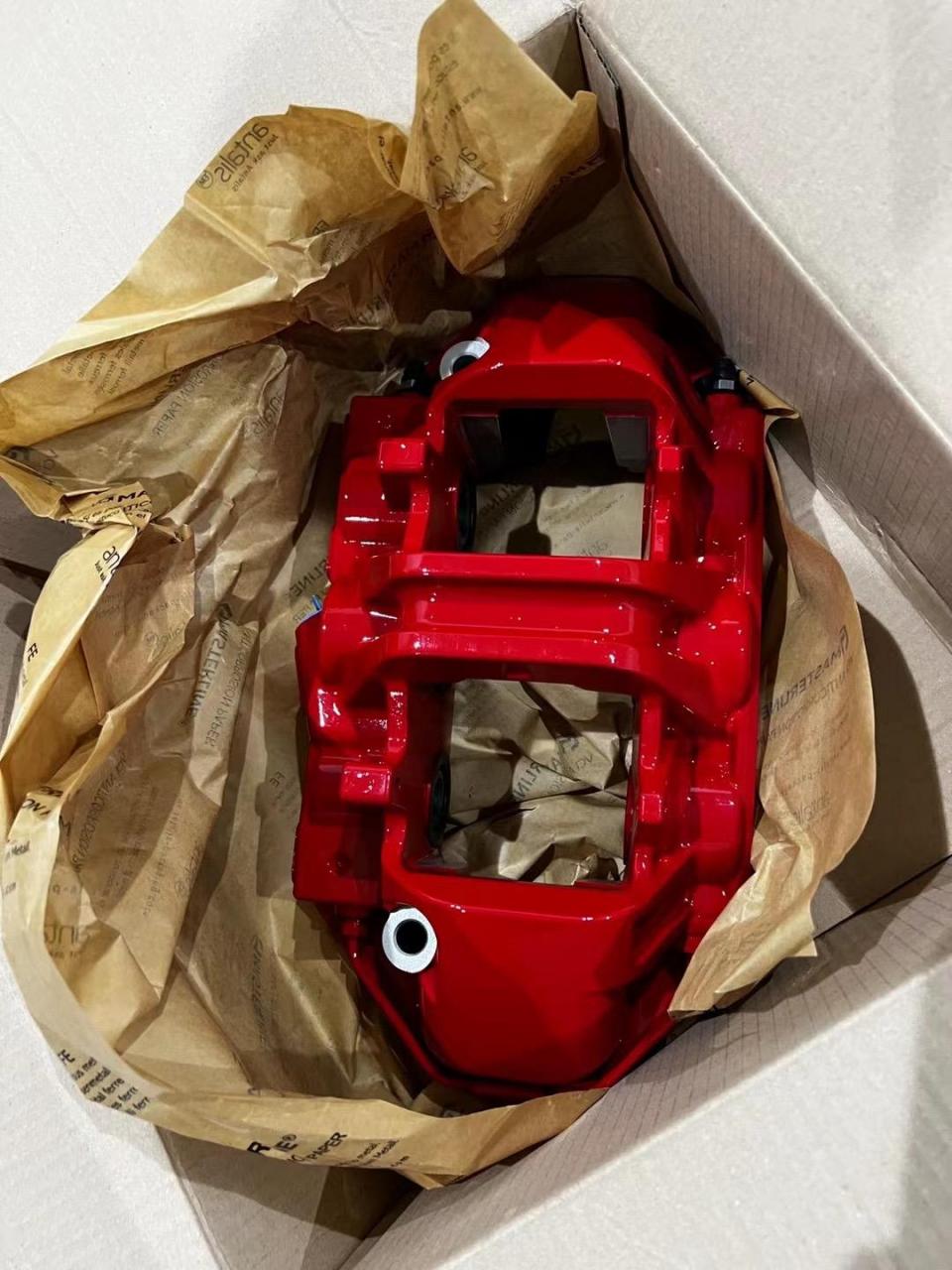 宝马原厂刹车卡钳.g82 cls红色m卡钳