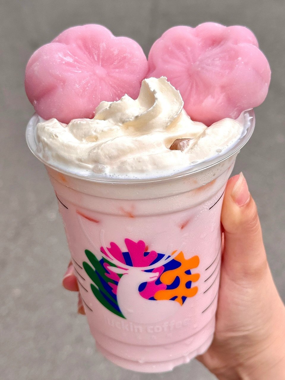 2024年春日里的第一杯限定瑞:珞珈樱花拿铁94 粉粉嫩嫩的不愧是