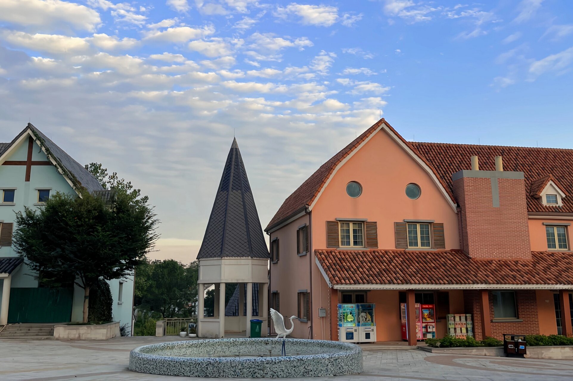 南京city walk-大塘金香草谷 建议自驾游,整体环境和空气都很好,庄园