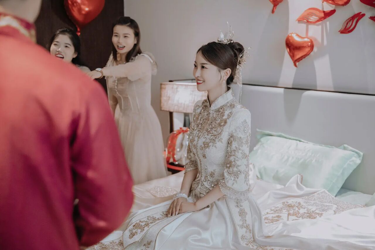 三梳礼吉祥话简单 新娘梳头三句吉祥语