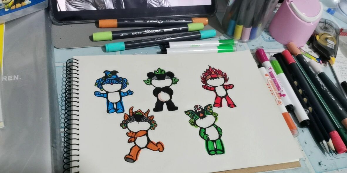 奥运会再次在北京举办 小时候有爸爸给我买的福娃钥匙扣 于是就画了08