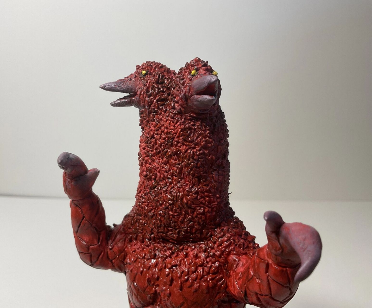 大学生挑战自制粘土怪兽100只!